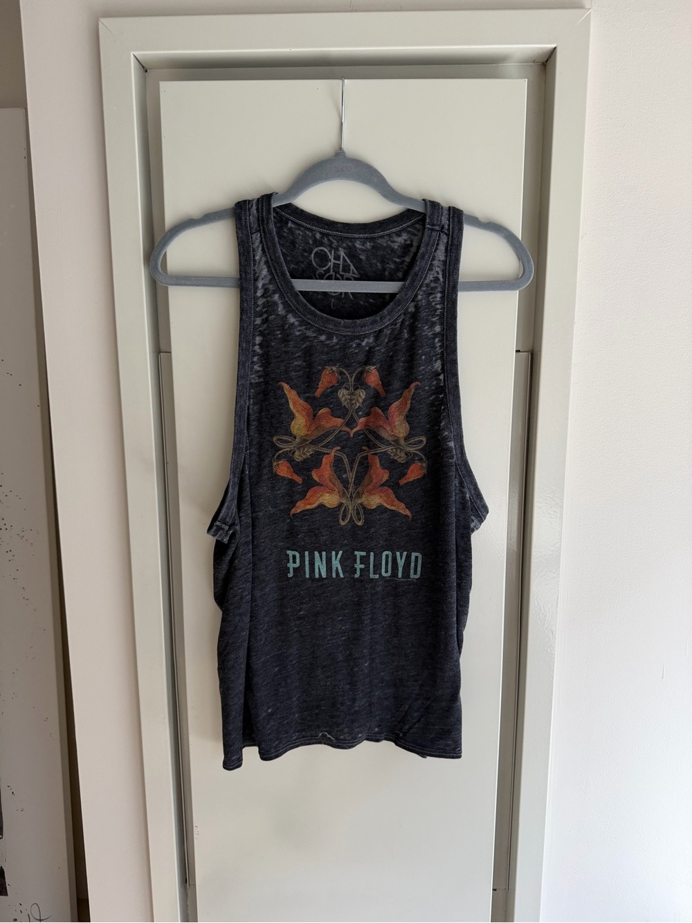 Sophomore Pink Floyd Graphic Muscle Tank Top - Black